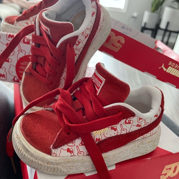 Special 50th Anniversary Puma x hello kitty toddler size 5C or 6C - Picture 4 of 5